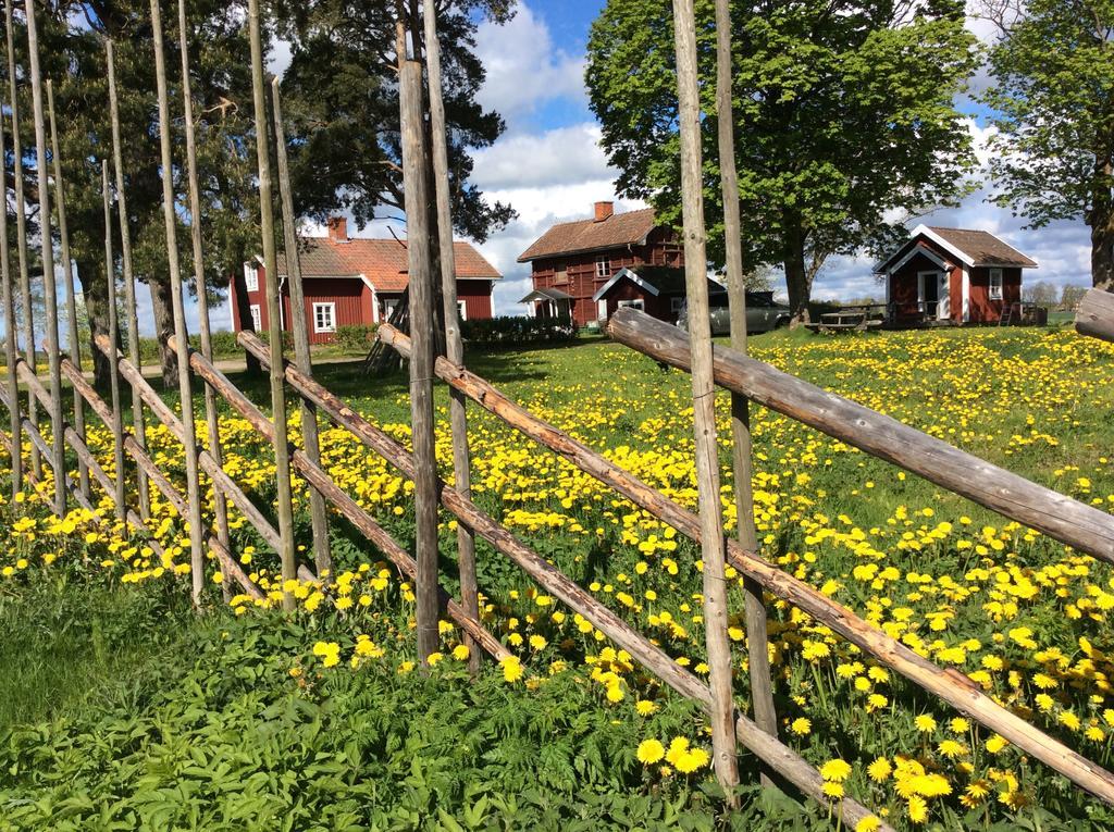 Skyberga Torp Kumla Villa Eksteriør bilde